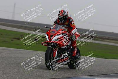 media/Nov-30-2025-TrackDaz (Sun) [[d8b22663df]]/A Group/Session 4 (Wheelie Bump)/